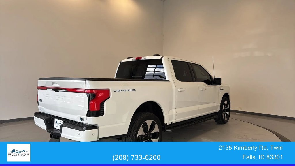 Used 2022 Ford F150 Lightning Platinum AWD/4WD image 7
