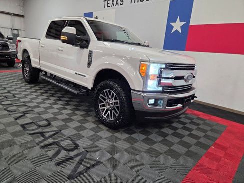 Used 2019 Ford F250 Lariat w/ Lariat Ultimate Package AWD/4WD image 23