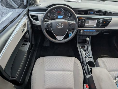 Used 2015 Toyota Corolla L image 8