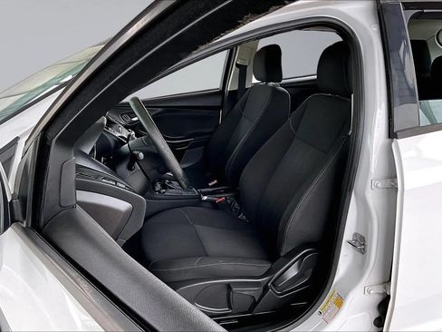 Used 2017 Ford Focus SE FWD image 18
