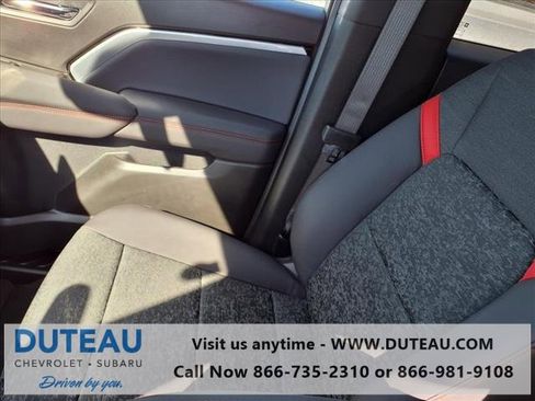 New 2025 Chevrolet Colorado Z71 w/ Midnight Edition image 11