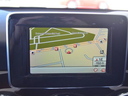 Used 2015 Mercedes-Benz GLA 250 image 35