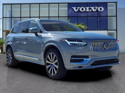 Used 2024 Volvo XC90 B5 Core w/ Protection Package Premier image 1
