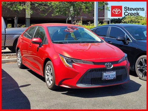 Certified 2020 Toyota Corolla LE image 1