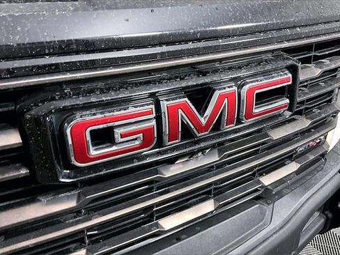 Used 2024 GMC Sierra 1500 AT4X image 34