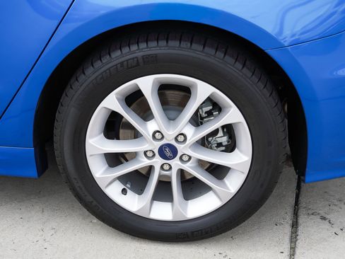 Used 2020 Ford Fusion SEL FWD image 13