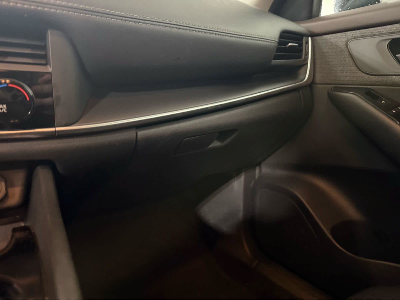 Used 2023 Nissan Rogue S AWD/4WD image 20