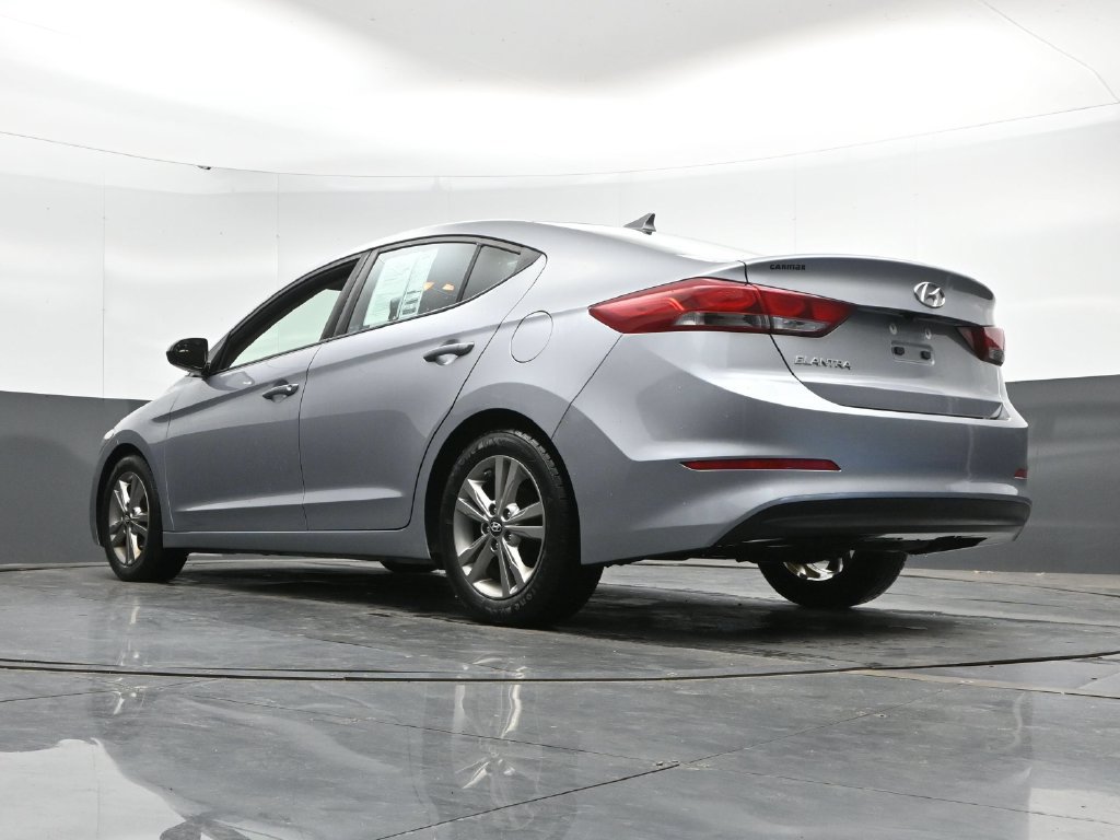 Used 2017 Hyundai Elantra SE FWD image 24