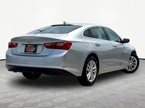 Used 2016 Chevrolet Malibu LT FWD image 6