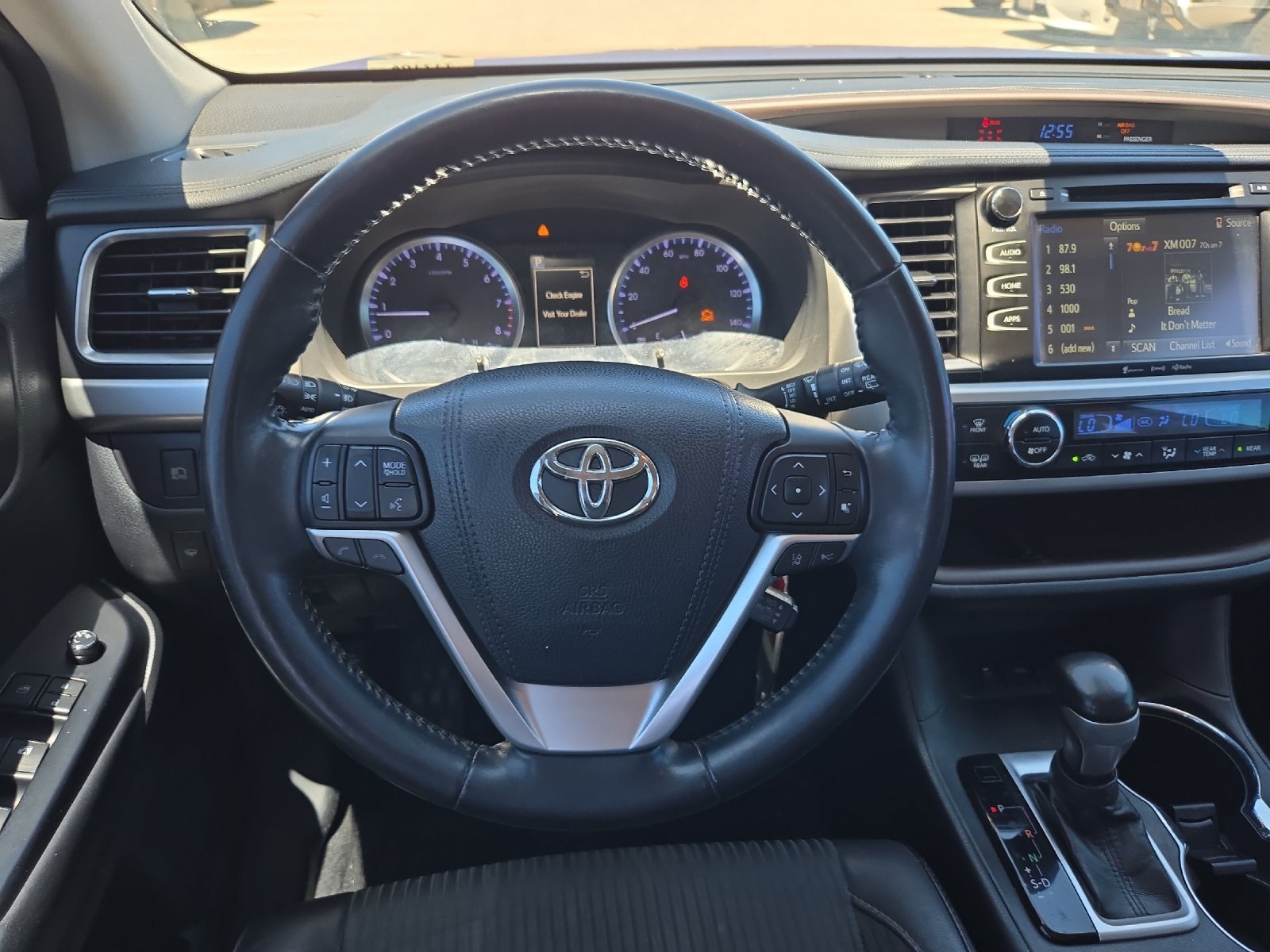 Used 2018 Toyota Highlander Plus FWD image 13
