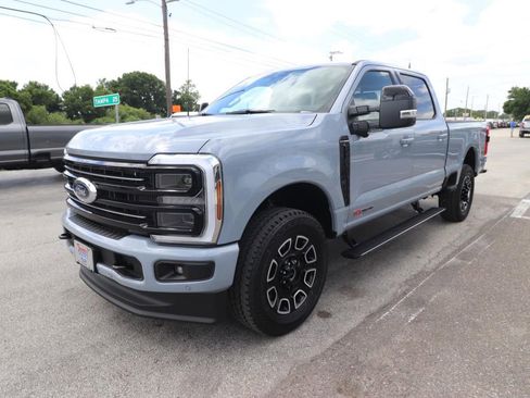 New 2026 Ford F250 Platinum AWD/4WD image 7