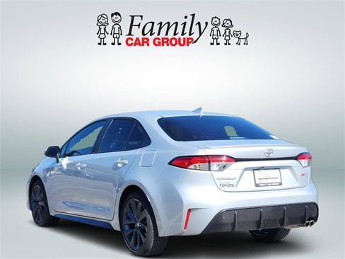 Certified 2026 Toyota Corolla SE image 3