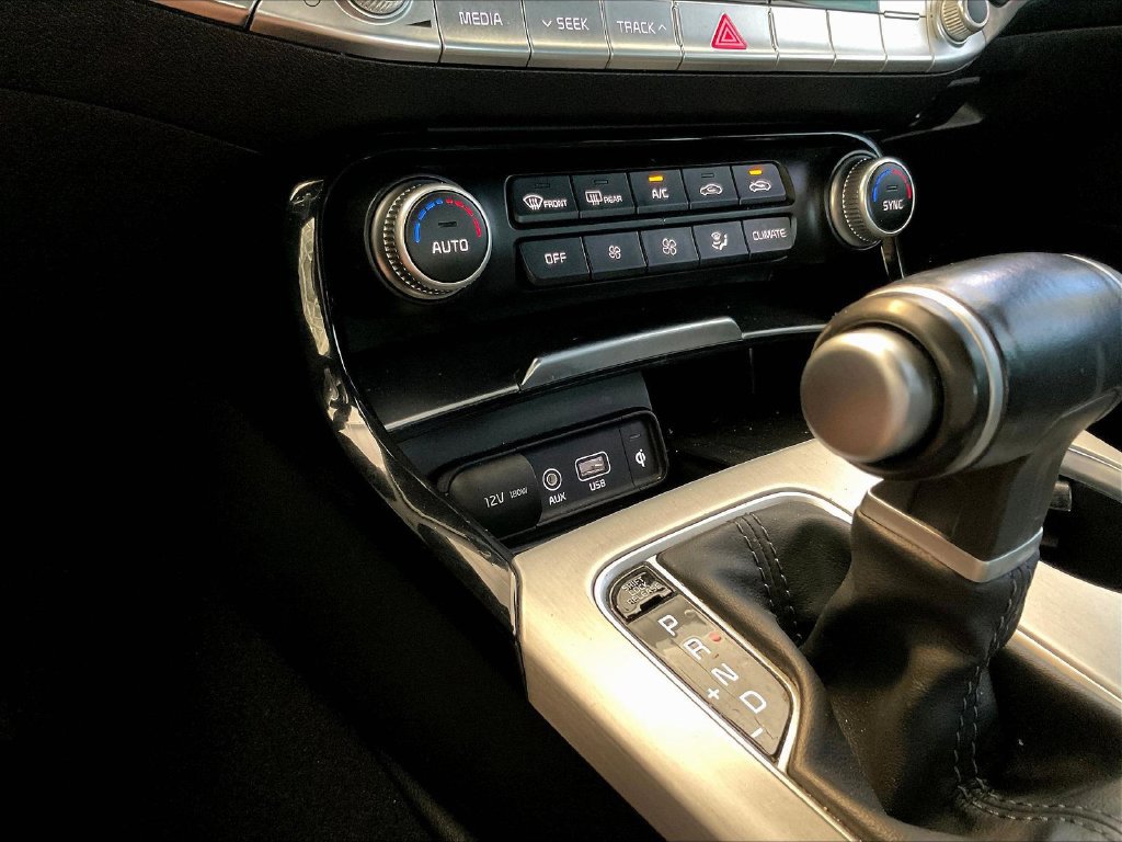 Used 2019 Kia Stinger GT1 RWD image 19