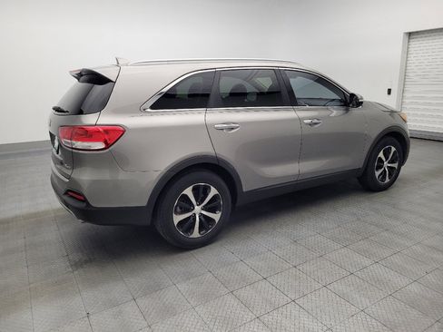Used 2017 Kia Sorento EX image 10