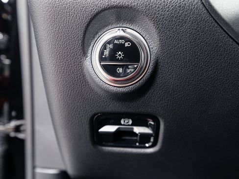 Used 2025 Mercedes-Benz C 300 C 300 image 9