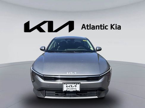 Certified 2025 Kia K4 EX FWD image 2