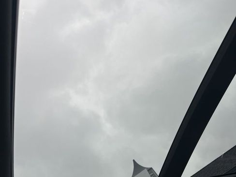 Used 2020 Land Rover Range Rover Sport HST image 24