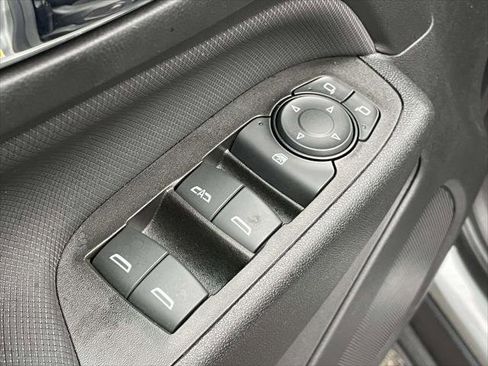 Used 2023 Chevrolet Equinox RS w/ RS Leather Package image 17