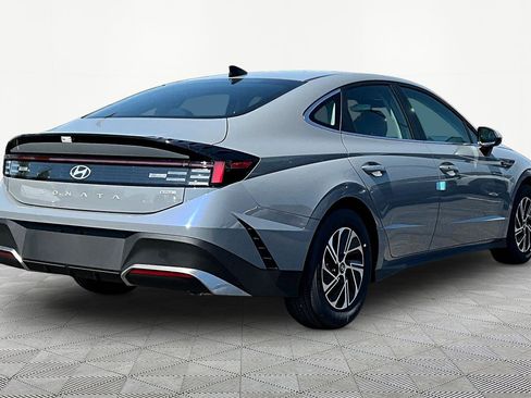 New 2026 Hyundai Sonata Blue FWD image 7