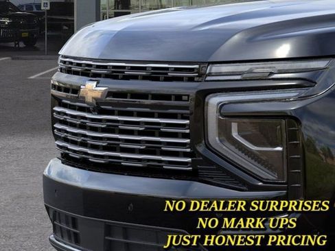 New 2026 Chevrolet Suburban High Country w/ LPO, Illumination Package RWD image 13