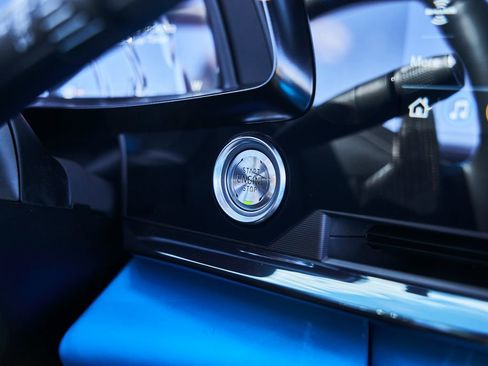 Used 2023 Chevrolet Corvette Z06 w/ Stealth Interior Trim Package RWD image 61