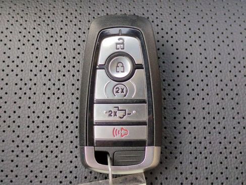 New 2025 Ford F150 Lariat w/ Equipment Group 501A Mid image 28