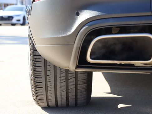 Used 2020 Porsche Cayenne image 55