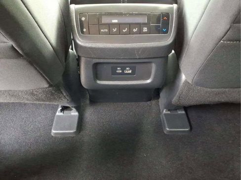 Used 2022 Nissan Pathfinder S FWD image 15