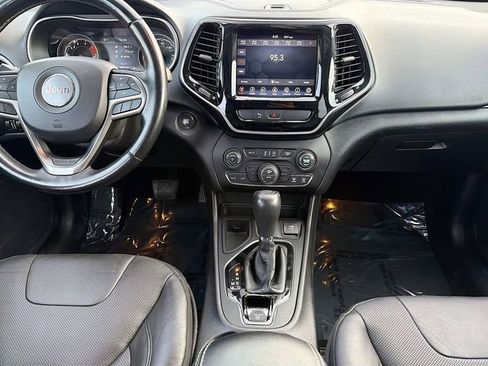 Used 2020 Jeep Cherokee Limited FWD image 18