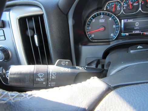 Used 2018 Chevrolet Silverado 1500 LT w/ All Star Edition image 25