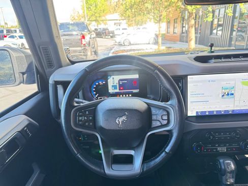 Used 2022 Ford Bronco Wildtrak AWD/4WD image 13