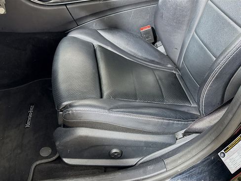 Used 2017 Mercedes-Benz C 300 4MATIC Sedan image 19