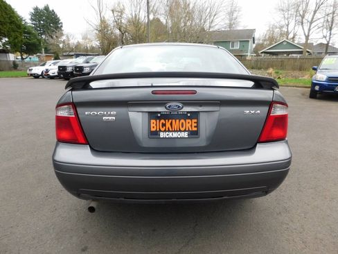 Used 2006 Ford Focus SES FWD image 18