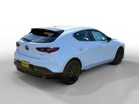 New 2026 MAZDA MAZDA3 Hatchback w/ Appearance Package image 5