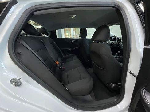 Used 2023 Chevrolet Malibu LS w/ Driver Confidence Package FWD image 9