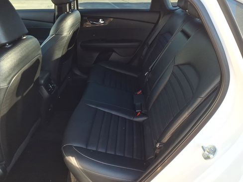 Used 2023 Kia Forte GT-Line w/ GT-Line Premium Package image 15