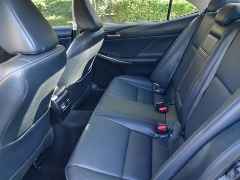 Used 2017 Lexus IS 200t image 22