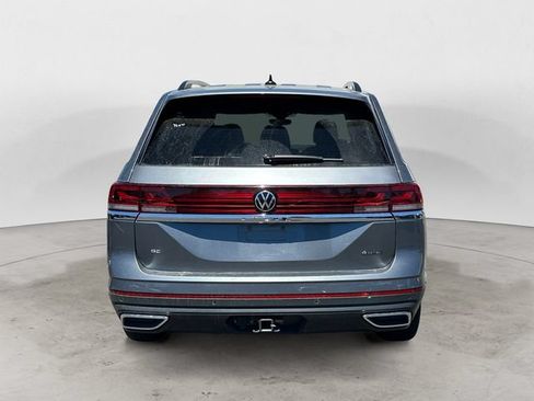 Used 2024 Volkswagen Atlas SE AWD/4WD image 6