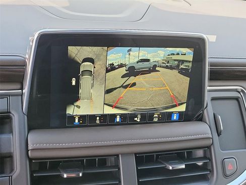 Used 2024 Chevrolet Tahoe LT w/ Luxury Package RWD image 7