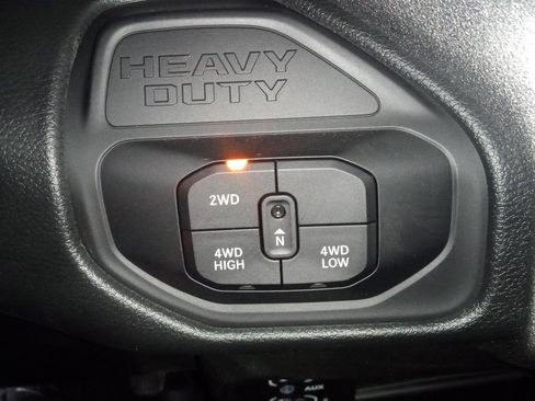 New 2026 RAM 2500 Tradesman AWD/4WD image 17