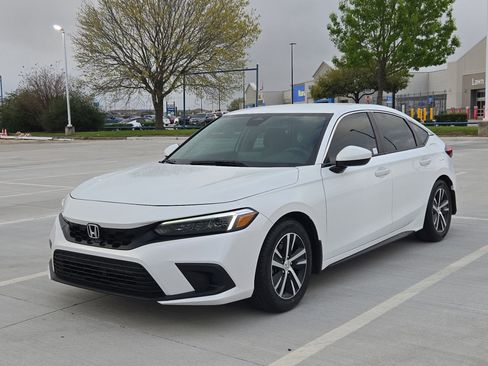 Used 2024 Honda Civic LX image 8