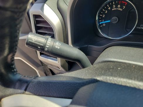Used 2019 Ford F150 Lariat AWD/4WD image 24