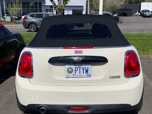 Used 2018 MINI Cooper Convertible image 5