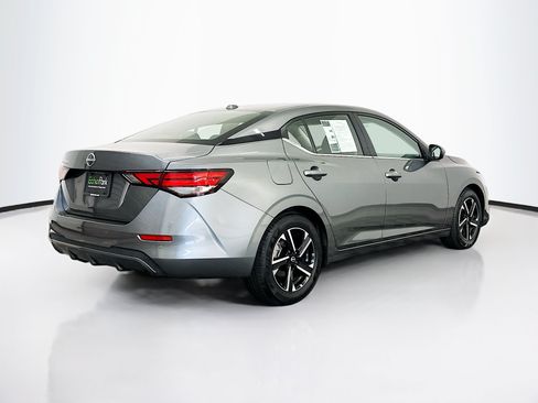 Used 2025 Nissan Sentra SV FWD image 9