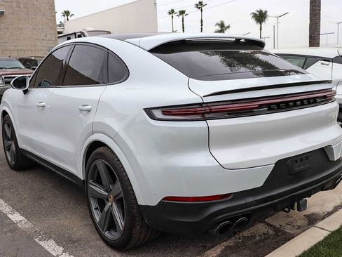Used 2024 Porsche Cayenne Coupe image 7