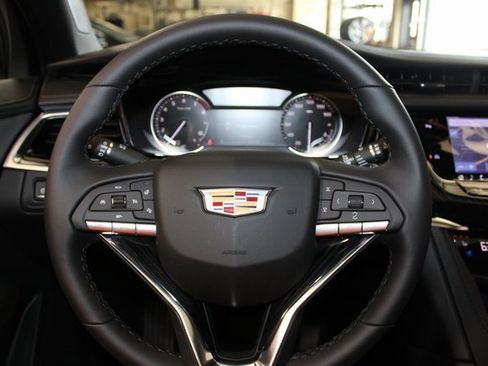 New 2025 Cadillac XT6 Premium Luxury image 19