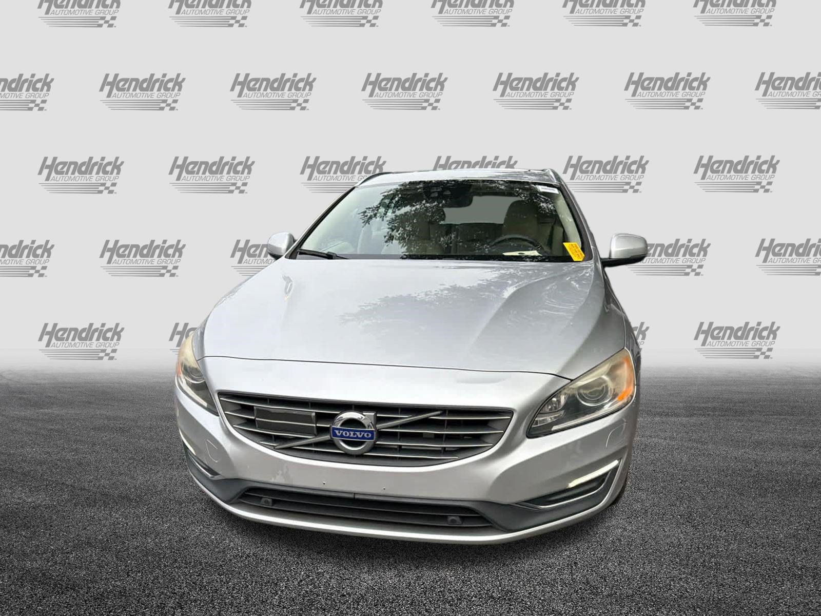 Used 2016 Volvo V60 T5 Platinum FWD image 5