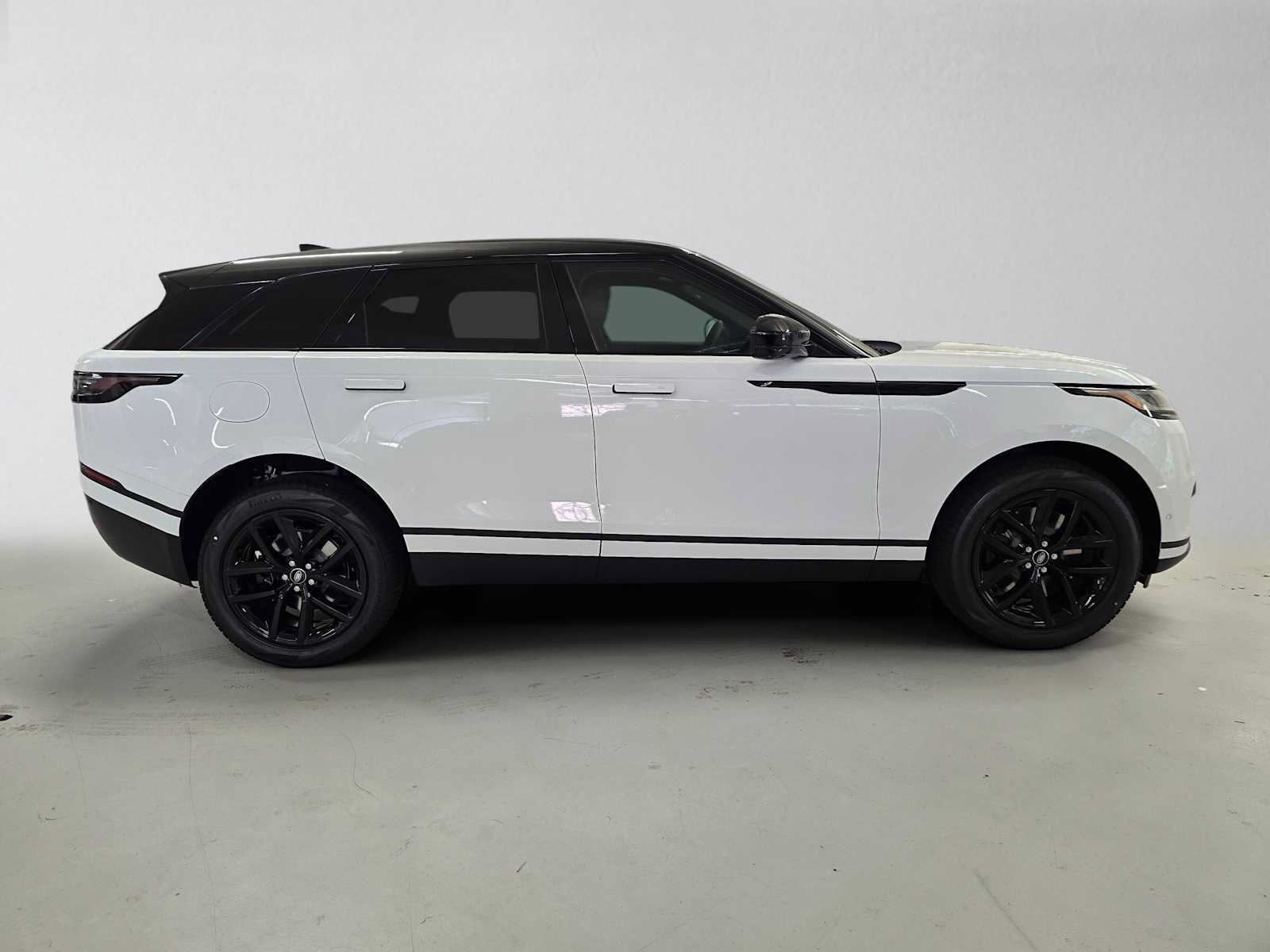 New 2026 Land Rover Range Rover Velar S AWD/4WD image 6