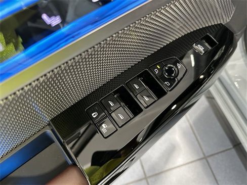 Used 2024 BMW 760i xDrive image 15