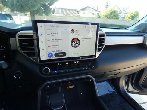 Used 2024 Toyota Tundra Limited image 57